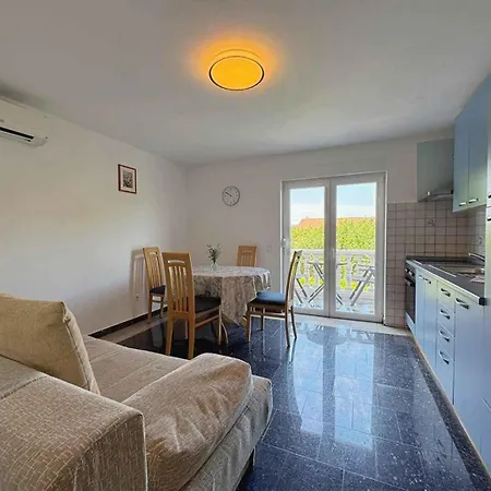 Near In Soline-insel Krk 42629 Appartement